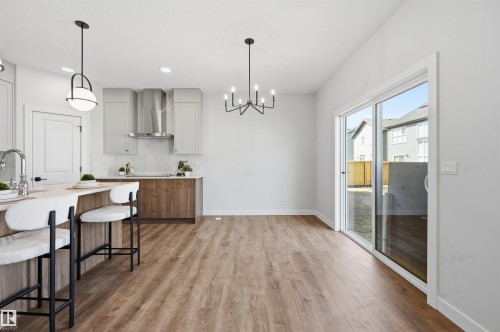 3024 Dixon Landing Sw, Edmonton, AB - Indoor Photo Showing Kitchen With Upgraded Kitchen