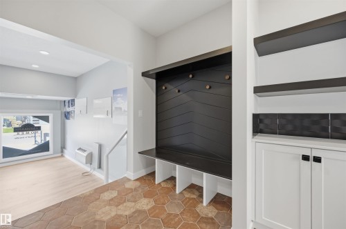 3243 Dixon Way Sw, Edmonton, AB - Indoor Photo Showing Other Room