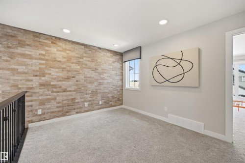 3243 Dixon Way Sw, Edmonton, AB - Indoor Photo Showing Other Room
