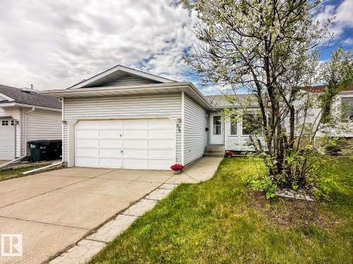 576 Rainbow Crescent, Sherwood Park, AB - Outdoor