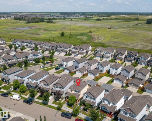 Residential community with paved streets and established homes - 2803 12 Street Nw, Edmonton, AB - Outdoor With View