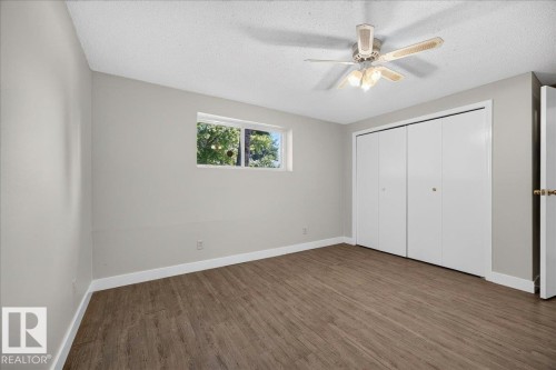 7419 15 Avenue Nw, Edmonton, AB - Indoor Photo Showing Other Room