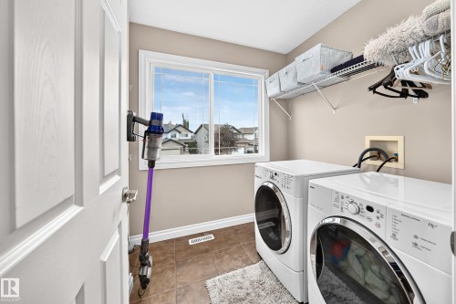 19 Victoria Bay, Spruce Grove, AB - Indoor Photo Showing Laundry Room