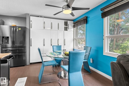 5519 10 Avenue Nw, Edmonton, AB - Indoor Photo Showing Dining Room