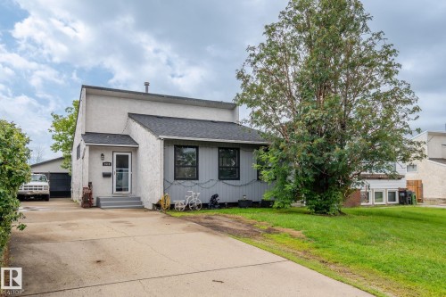 5519 10 Avenue Nw, Edmonton, AB - Outdoor With Facade