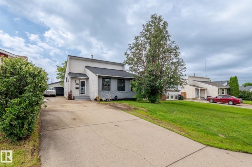 5519 10 Avenue Nw, Edmonton, AB - Outdoor With Facade