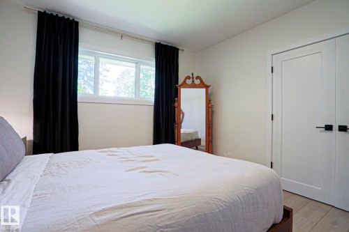 11142 51 Street Nw, Edmonton, AB - Indoor Photo Showing Bedroom