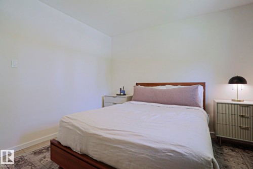 11142 51 Street Nw, Edmonton, AB - Indoor Photo Showing Bedroom