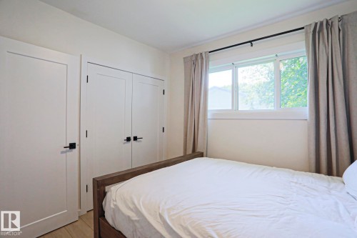 11142 51 Street Nw, Edmonton, AB - Indoor Photo Showing Bedroom