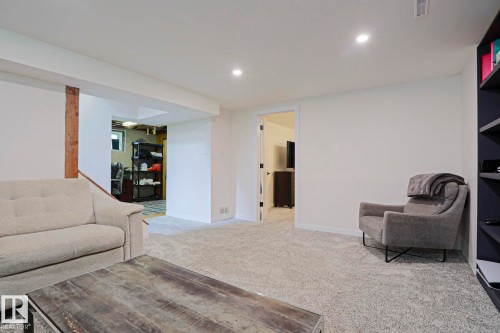 11142 51 Street Nw, Edmonton, AB - Indoor Photo Showing Other Room