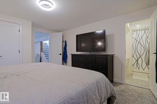 11142 51 Street Nw, Edmonton, AB - Indoor Photo Showing Bedroom