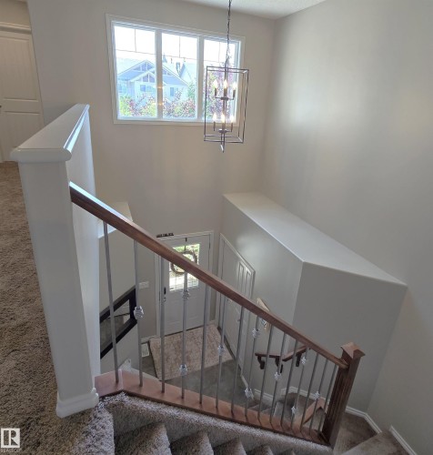 4006 Charles Place Sw, Edmonton, AB - Indoor Photo Showing Other Room