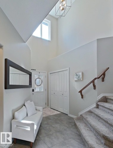 4006 Charles Place Sw, Edmonton, AB - Indoor Photo Showing Other Room