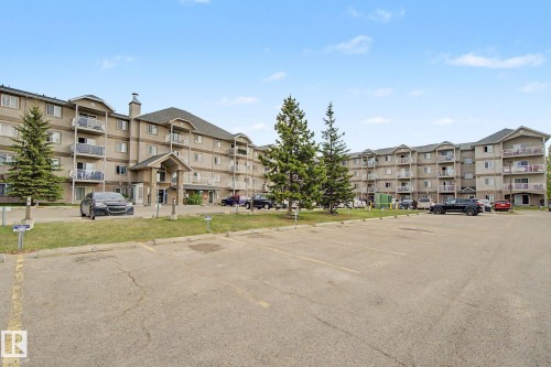 #105 240 Spruce Ridge Rd, Spruce Grove, AB - Outdoor With Facade
