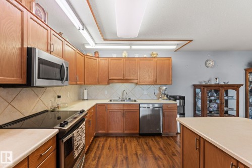 #306 6623 172 St Nw, Edmonton, AB - Indoor Photo Showing Kitchen With Double Sink