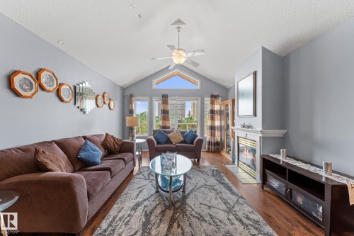 #306 6623 172 St Nw, Edmonton, AB - Indoor Photo Showing Living Room