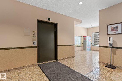 #306 6623 172 St Nw, Edmonton, AB - Indoor