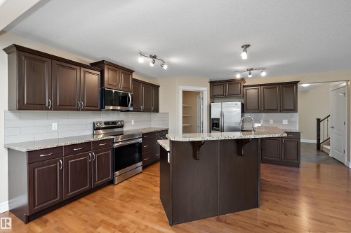 17330 8A Avenue Sw, Edmonton, AB - Indoor Photo Showing Kitchen With Upgraded Kitchen