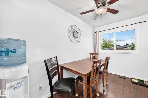 5611 134A Avenue Nw, Edmonton, AB - Indoor Photo Showing Dining Room
