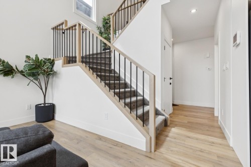 211 Kettyl Court, Leduc, AB - Indoor Photo Showing Other Room