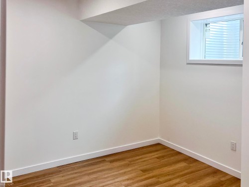 211 Kettyl Court, Leduc, AB - Indoor Photo Showing Other Room