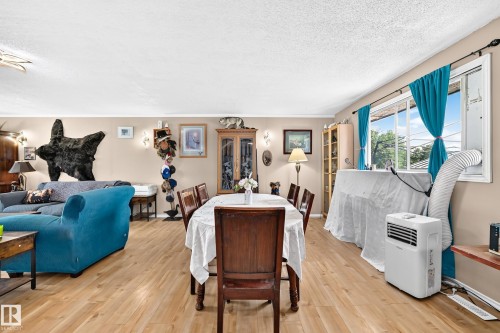 8 Fourth Street, Duffield, AB - Indoor