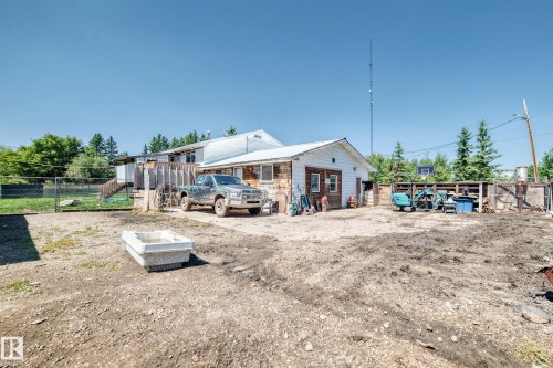 8 Fourth Street, Duffield, AB - Outdoor