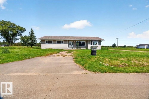 5316 54 Avenue, Andrew, AB - Outdoor