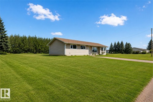 5316 54 Avenue, Andrew, AB - Outdoor