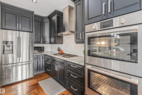 1421 Westerra Bay, Stony Plain, AB - Indoor Photo Showing Kitchen With Upgraded Kitchen
