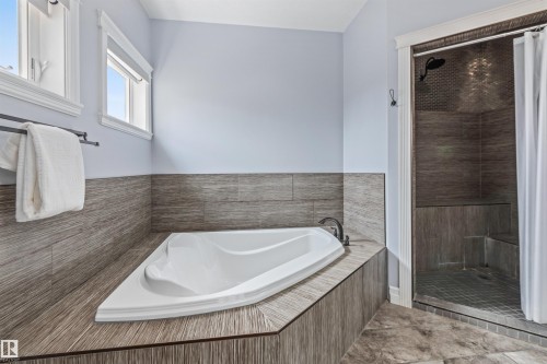 1421 Westerra Bay, Stony Plain, AB - Indoor Photo Showing Bathroom