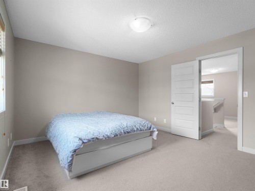 1692 Cunningham Way, Edmonton, AB - Indoor Photo Showing Bedroom