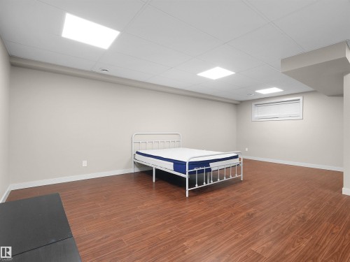 1692 Cunningham Way, Edmonton, AB - Indoor Photo Showing Basement
