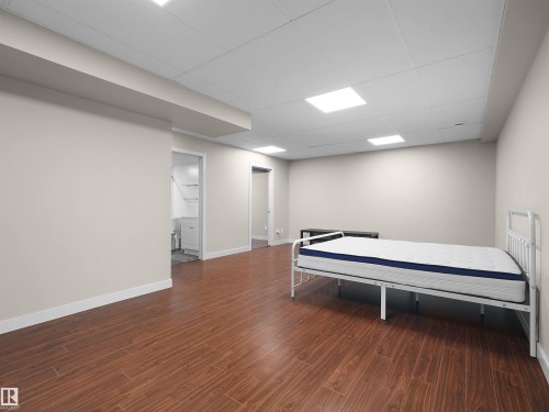 1692 Cunningham Way, Edmonton, AB - Indoor Photo Showing Other Room