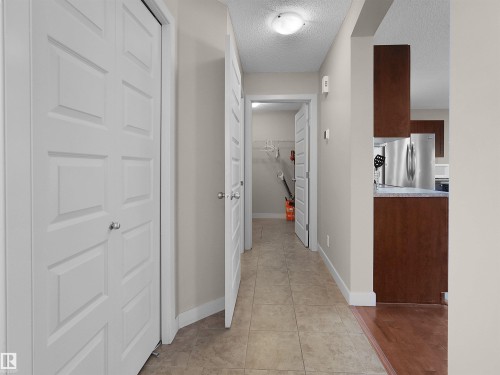 1692 Cunningham Way, Edmonton, AB - Indoor Photo Showing Other Room