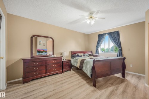 #19 15215 126 St Nw, Edmonton, AB - Indoor Photo Showing Bedroom