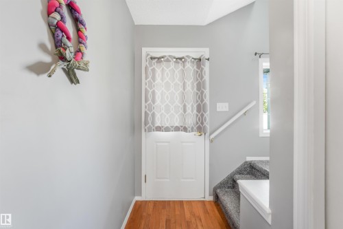 #19 15215 126 St Nw, Edmonton, AB - Indoor Photo Showing Other Room