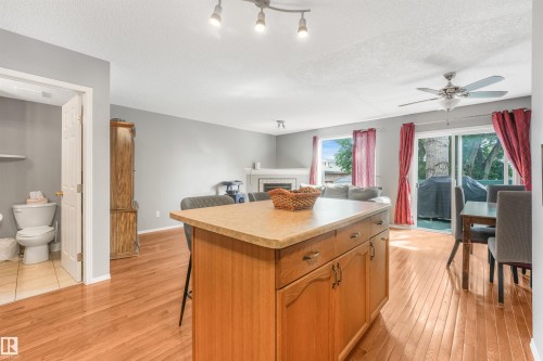 #19 15215 126 St Nw, Edmonton, AB - Indoor