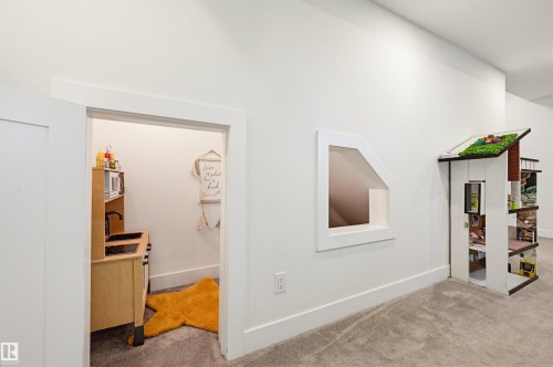 14320 98 Avenue Nw, Edmonton, AB - Indoor Photo Showing Other Room