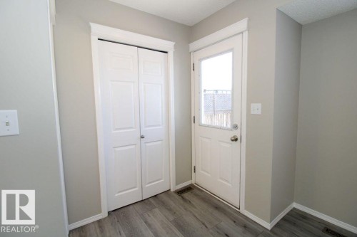 744 88 Street Sw, Edmonton, AB - Indoor Photo Showing Other Room