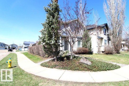 744 88 Street Sw, Edmonton, AB - Outdoor