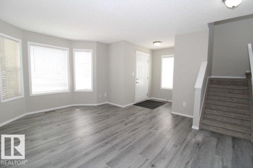 744 88 Street Sw, Edmonton, AB - Indoor Photo Showing Other Room