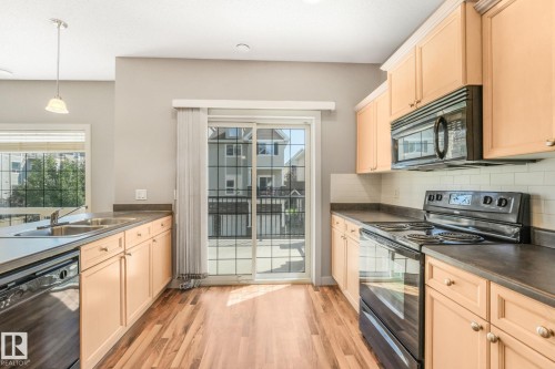 Kitchen - #16 7293 South Terwillegar Dr Nw, Edmonton, AB - Indoor Photo Showing Kitchen With Double Sink