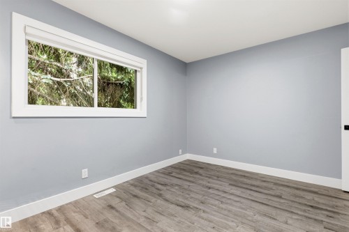 7924 89 Avenue Nw, Edmonton, AB - Indoor Photo Showing Other Room