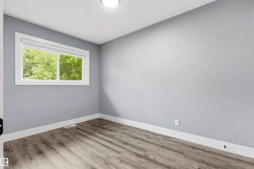 7924 89 Avenue Nw, Edmonton, AB - Indoor Photo Showing Other Room
