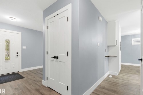 7924 89 Avenue Nw, Edmonton, AB - Indoor Photo Showing Other Room