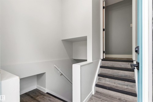 7924 89 Avenue Nw, Edmonton, AB - Indoor Photo Showing Other Room
