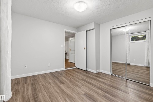 7924 89 Avenue Nw, Edmonton, AB - Indoor Photo Showing Other Room