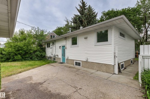 7924 89 Avenue Nw, Edmonton, AB - Outdoor With Exterior