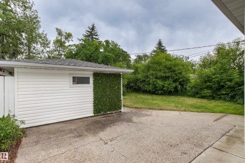 7924 89 Avenue Nw, Edmonton, AB - Outdoor